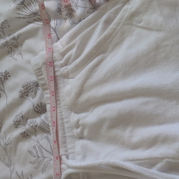 Fabletics shorts - Picture 4 of 6